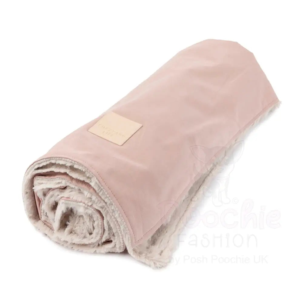 Fuzzyard Life Comforter Blanket in Soft Blush Pink - Fuzzyard - 4