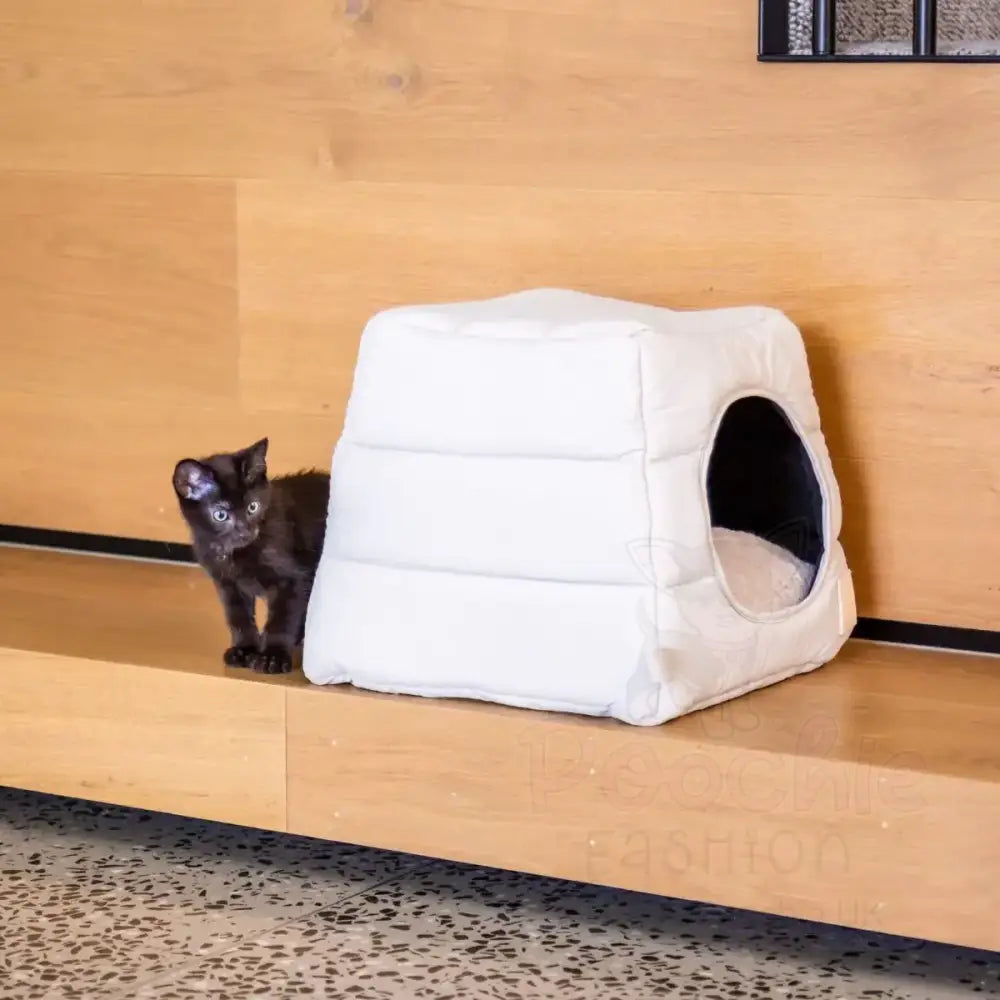 Fuzzyard Life Cubby Cat Bed in Sandstone - Fuzzyard - 4